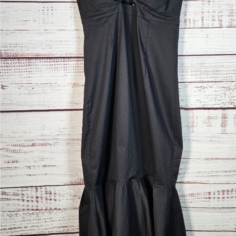 Elegant Black Strapless Dress